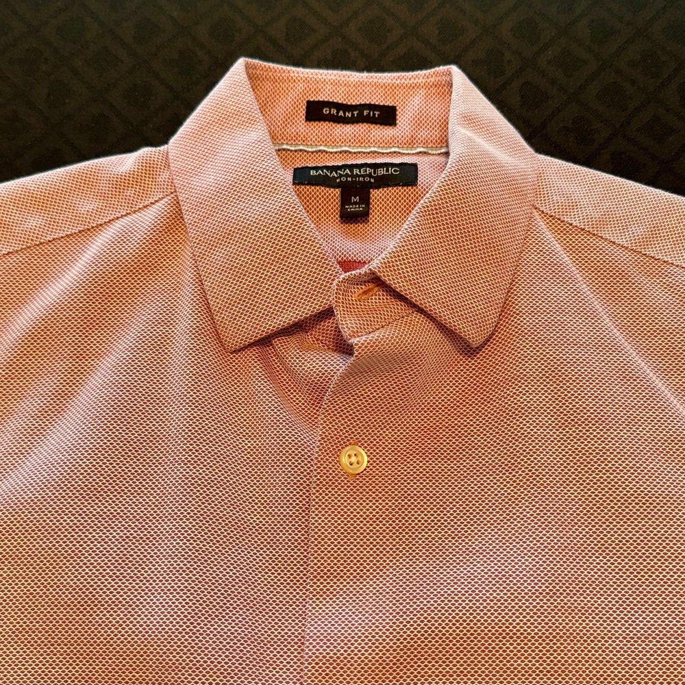 Banana Republic Men’s Button Down Non-Iron Dress Shirt - Grant Fit- Medium